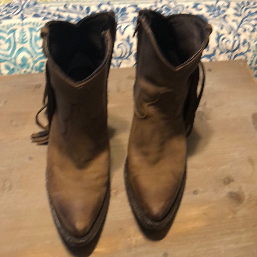 Brown tasseled booties